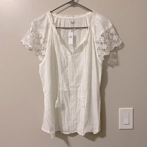Crochet-lace sleeve blouse